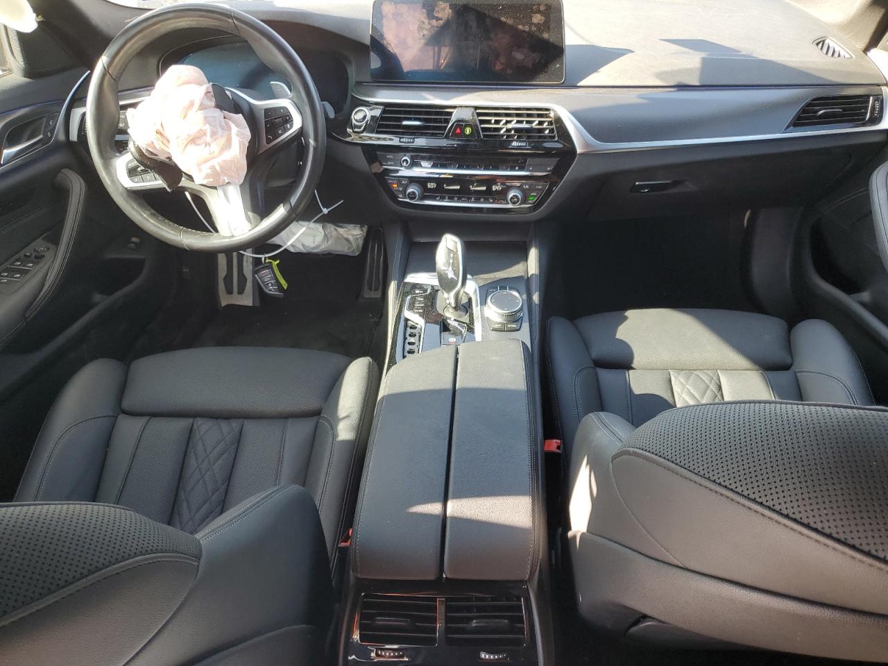 2021 BMW 5er VIN WBA53BH08MCG75595 Copart auction photo, front end damage thumbnail 8