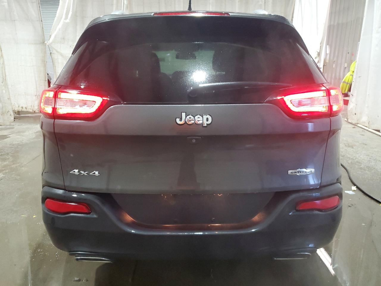2015 Jeep Grand Cherokee VIN 1C4PJMCS7FW565268 Copart auction photo, front end / side damage thumbnail 6