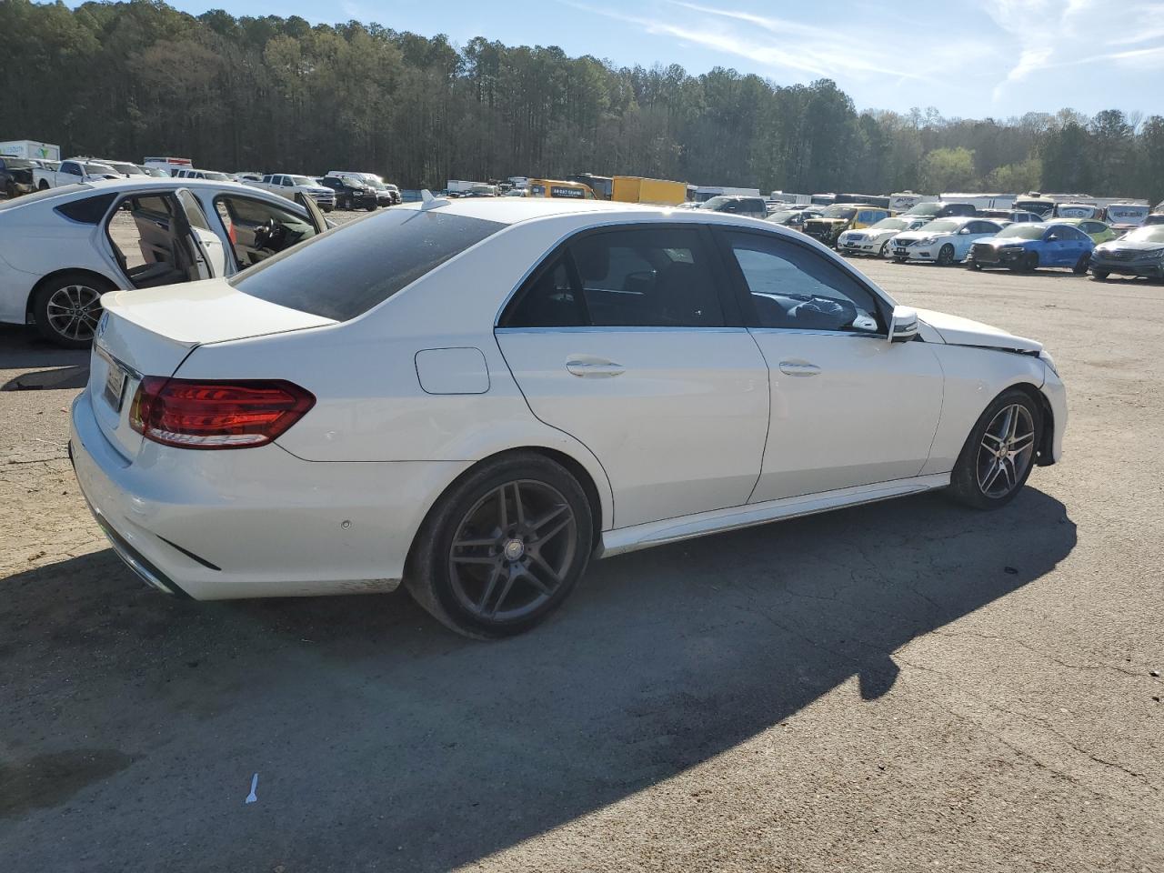 2014 Mercedes-Benz E-klasse VIN WDDHF5KB3EB018488 Copart auction photo, front end / normal wear damage thumbnail 3