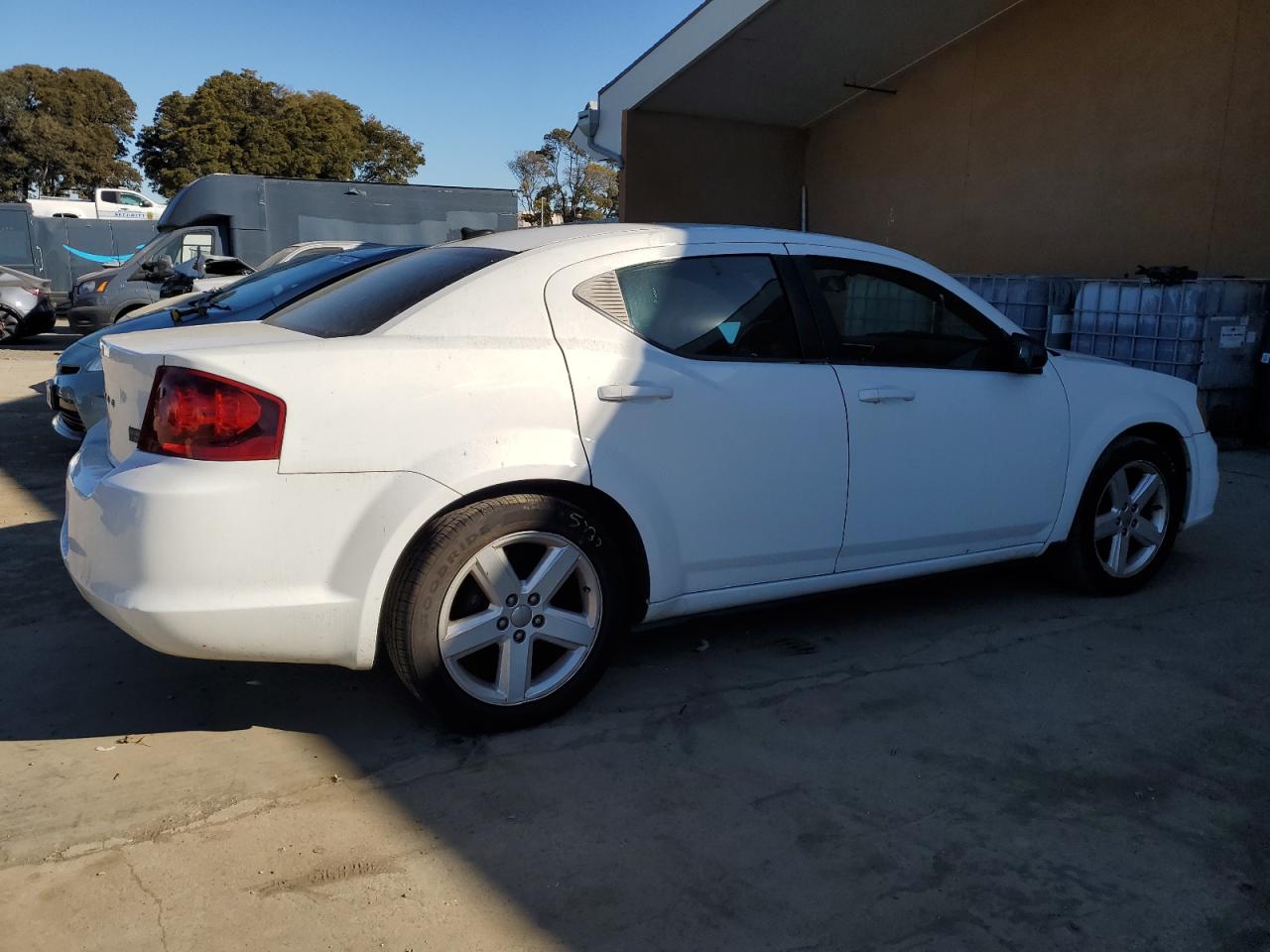 2013 Dodge Avenger VIN 1C3CDZAB4DN563698 Copart auction photo, rear end / side damage thumbnail 3