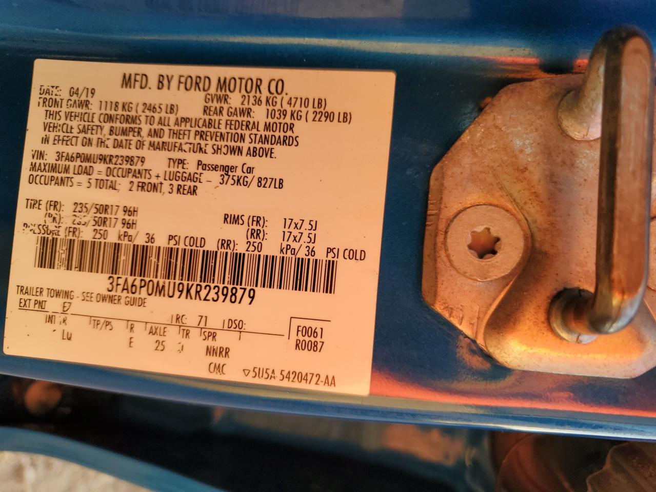2019 Ford Fusion VIN 3FA6P0MU9KR239879 Copart auction photo, water/flood / minor dent/scratches damage thumbnail 13
