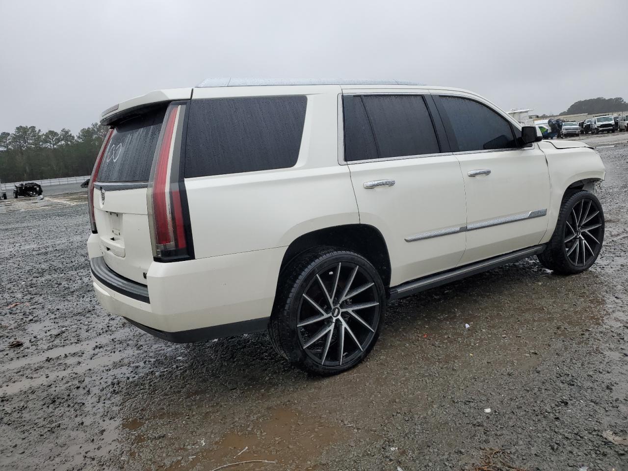2015 Cadillac Escalade VIN 1GYS4CKJ7FR257904 Copart auction photo, all over damage thumbnail 3