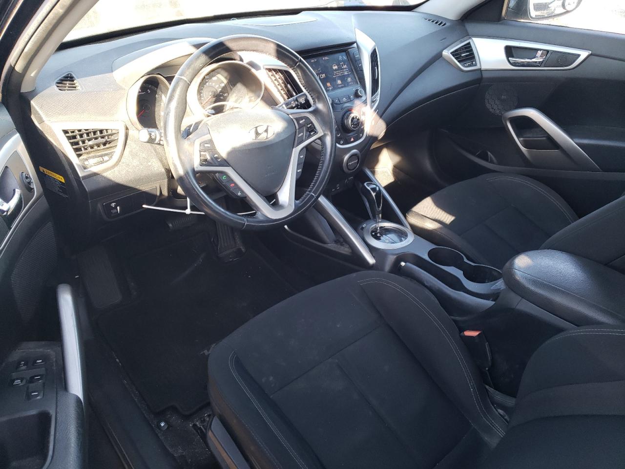 2017 Hyundai Veloster VIN KMHTC6AD3HU307400 Copart auction photo, mechanical / minor dent/scratches damage thumbnail 8