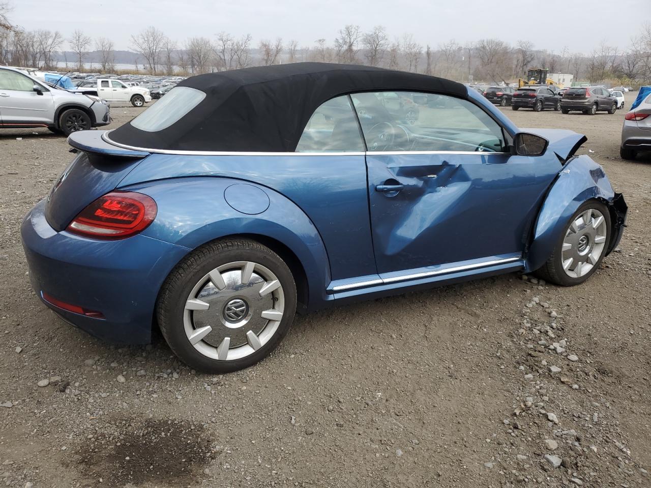 2018 Volkswagen Beetle VIN 3VW5DAAT5JM511398 Copart auction photo, all over / front end damage thumbnail 3