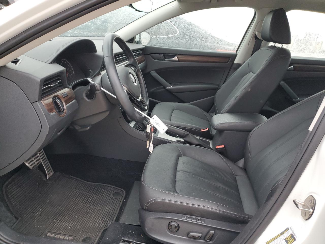 2020 Volkswagen Passat VIN 1VWCA7A37LC005093 Copart auction photo, front end damage thumbnail 7