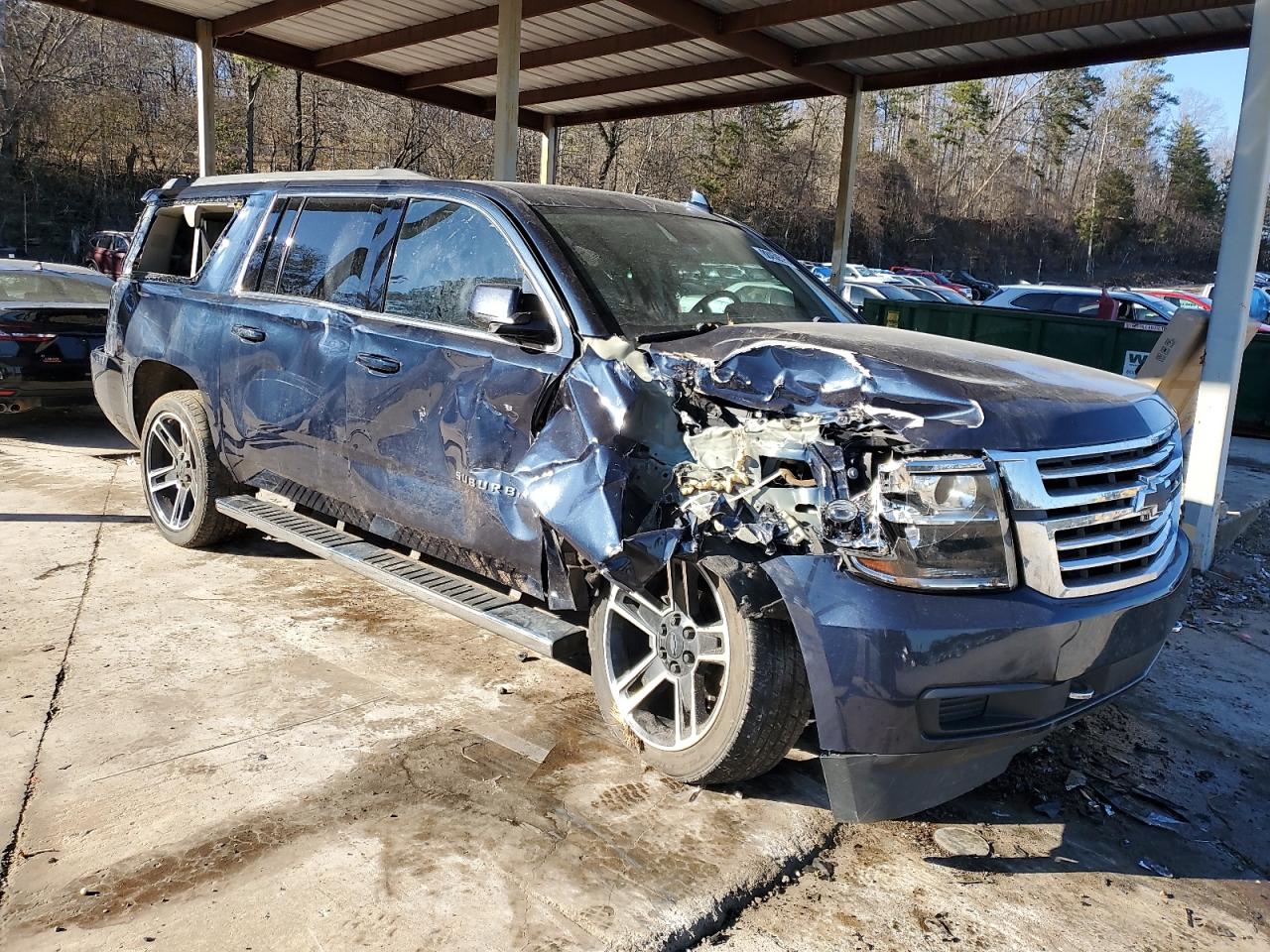 2020 Chevrolet Suburban VIN 1GNSCGKC6LR171794 Copart auction photo, all over damage thumbnail 4