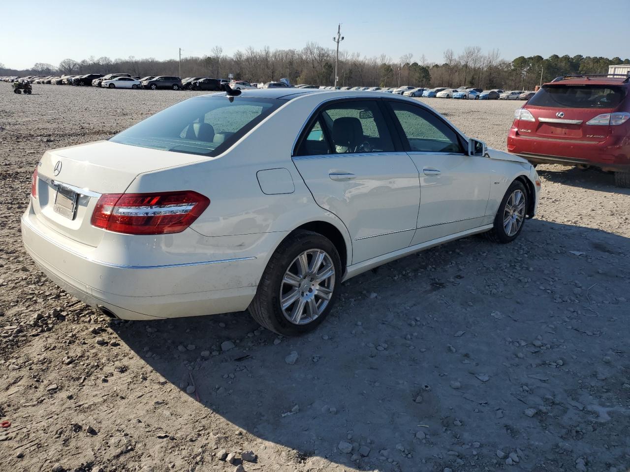 2012 Mercedes-Benz E-klasse VIN WDDHF5KB5CA547637 Copart auction photo, front end / side damage thumbnail 3