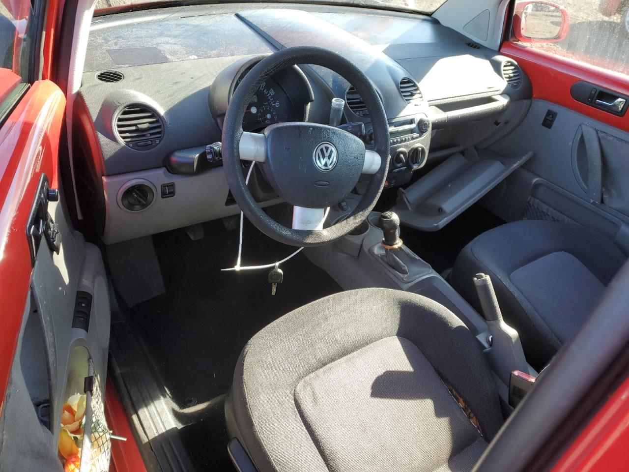 2003 Volkswagen Beetle VIN 3VWBK21C63M407469 Copart auction photo, undercarriage damage thumbnail 8