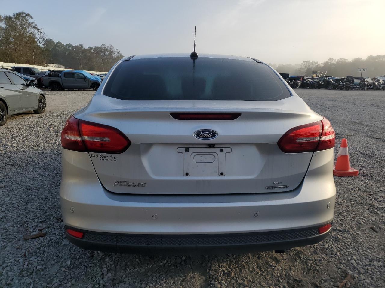 2016 Ford Focus VIN 1FADP3F20GL339752 Copart auction photo, front end damage thumbnail 6