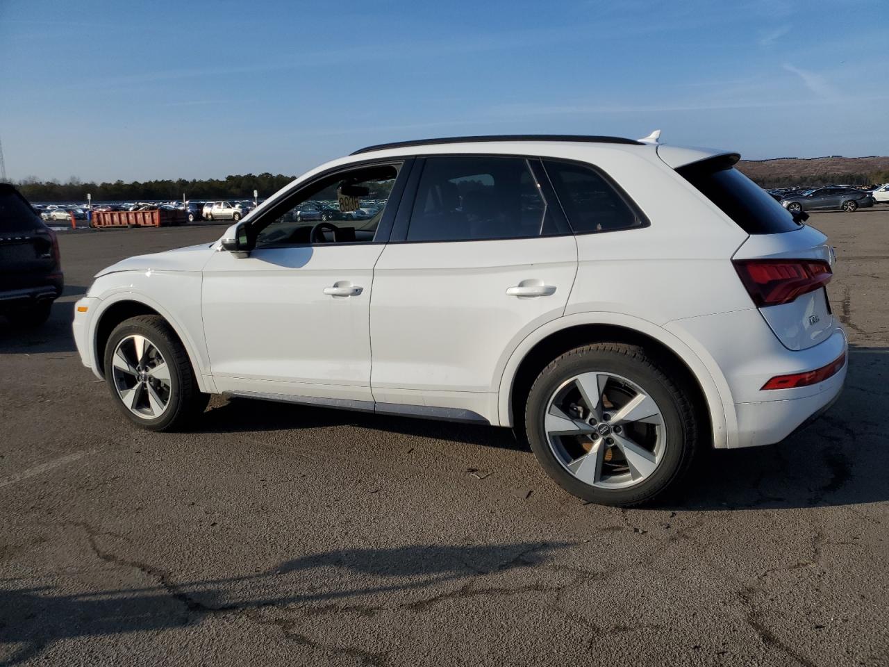 2020 Audi Q5 VIN WA1ANAFY8L2098240 Copart auction photo, front end / minor dent/scratches damage thumbnail 2