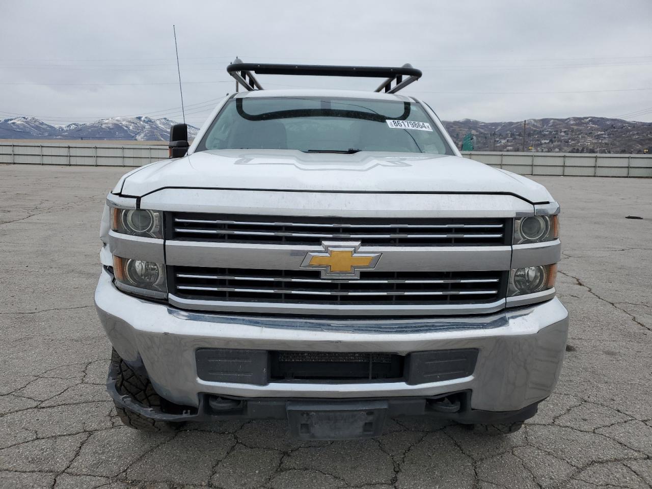 2018 Chevrolet Silverado VIN 1GC5KYEG8JZ127838 Copart auction photo, all over damage thumbnail 5