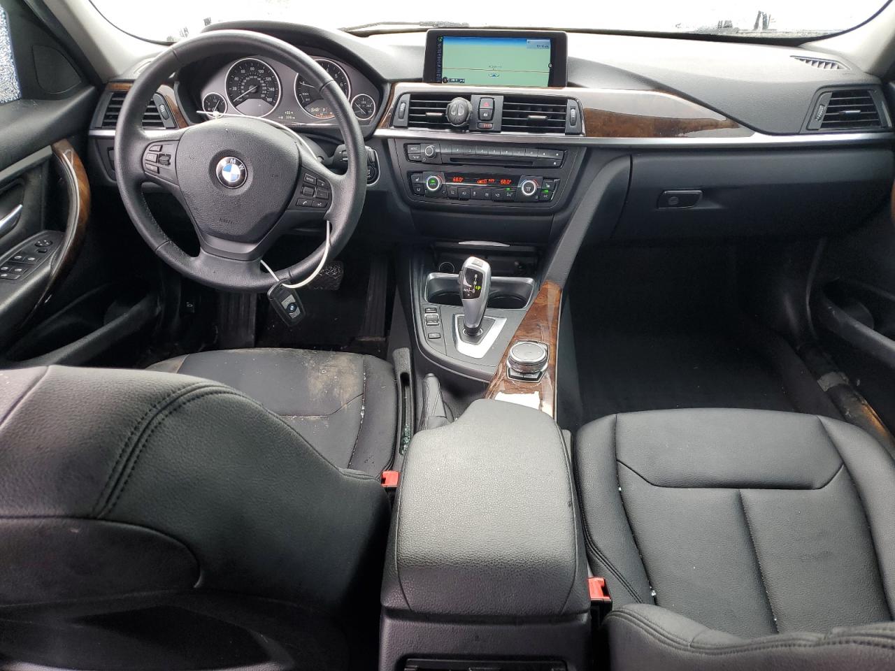 2015 BMW 3er VIN WBA3C3G54FNT51557 Copart auction photo, front end / side damage thumbnail 8