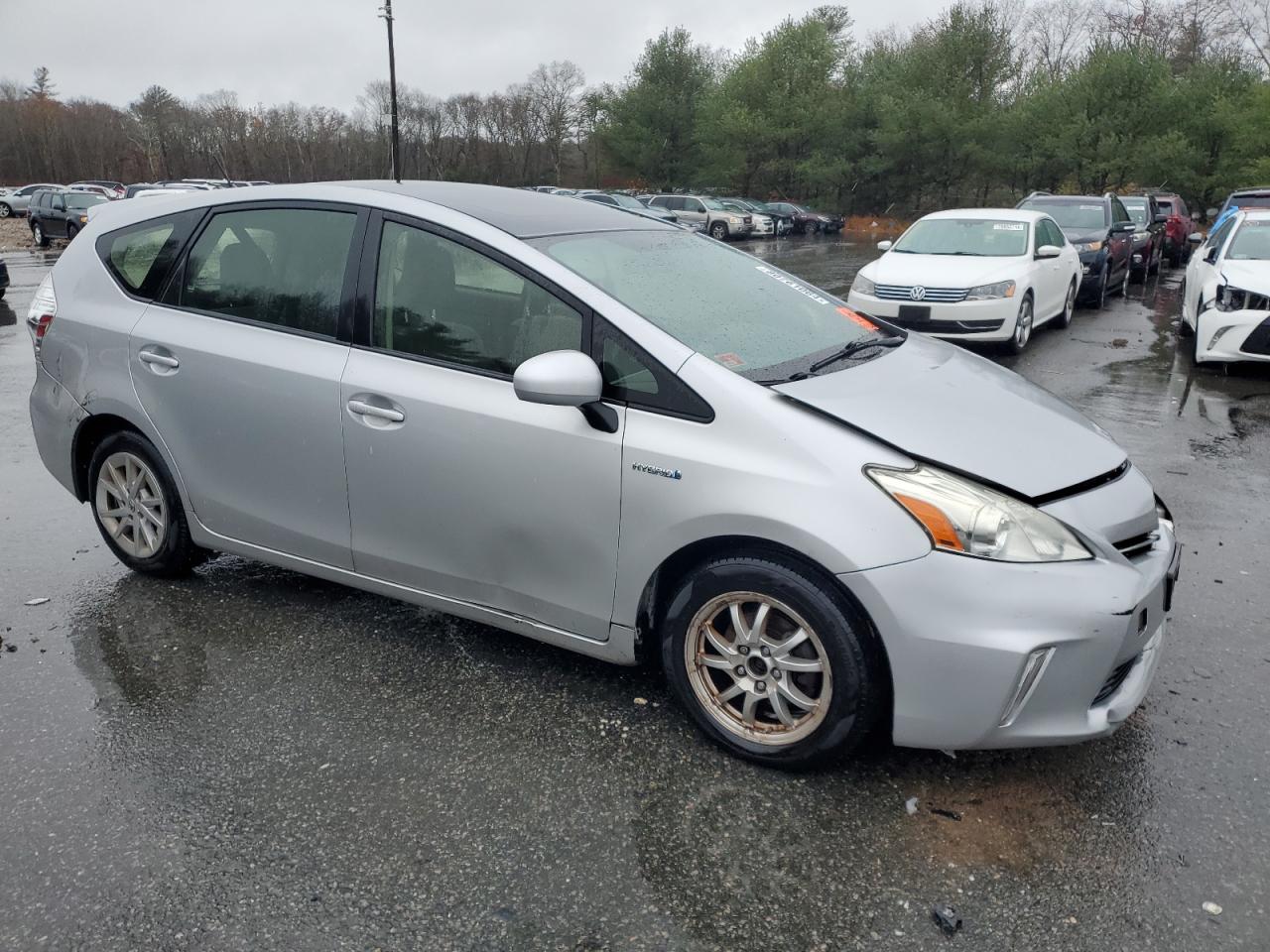 2014 Toyota Prius VIN JTDZN3EU2EJ011668 Copart auction photo, front end / minor dent/scratches damage thumbnail 4