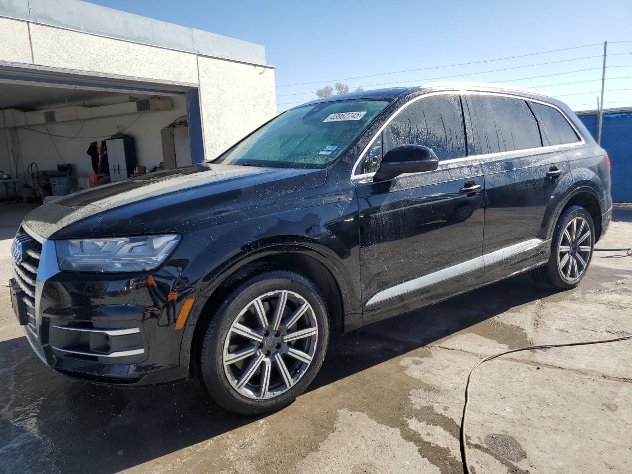 2017 Audi Q7 VIN WA1LHAF71HD044247