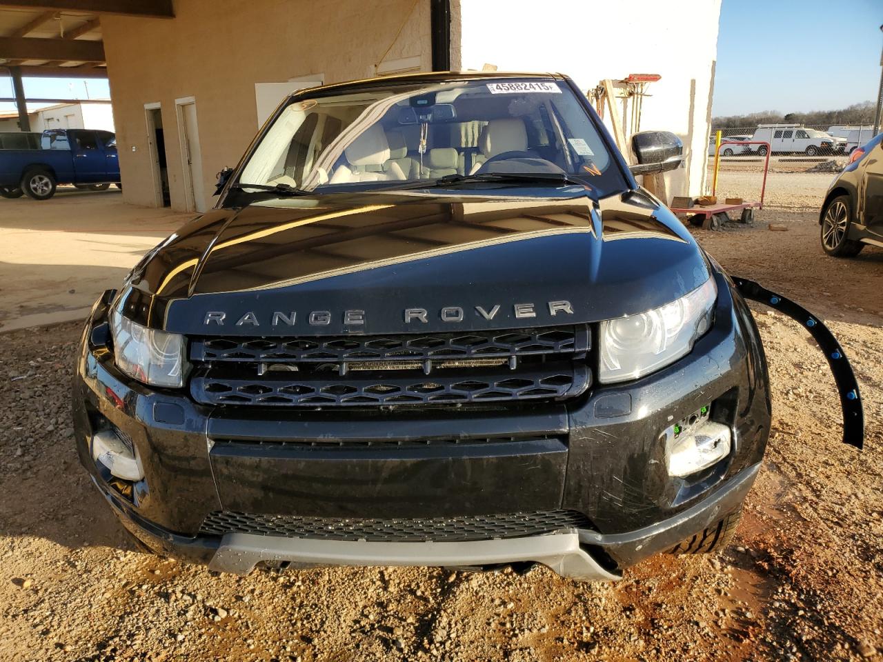 2012 Land Rover Range Rover VIN SALVV2BG1CH693298 Copart auction photo, side / front end damage thumbnail 5