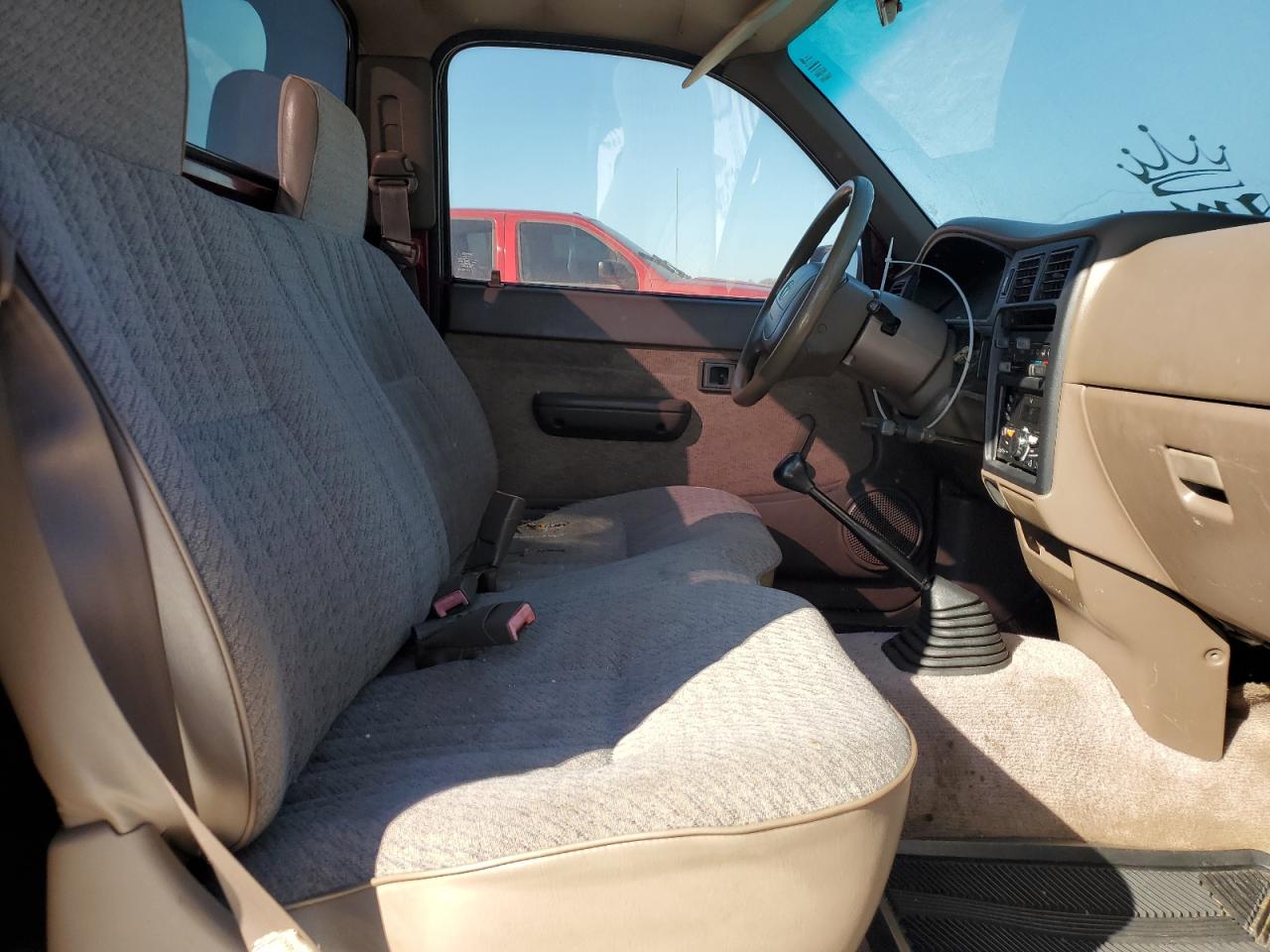 1995 Toyota Tacoma VIN 4TAUN41B8SZ073816 Copart auction photo, front end / minor dent/scratches damage thumbnail 10