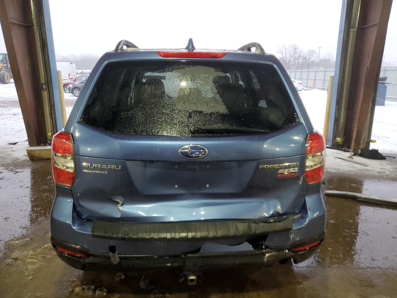 2016 Subaru Forester VIN JF2SJADCXGH495546 Copart auction photo, front end / rear end damage thumbnail 6