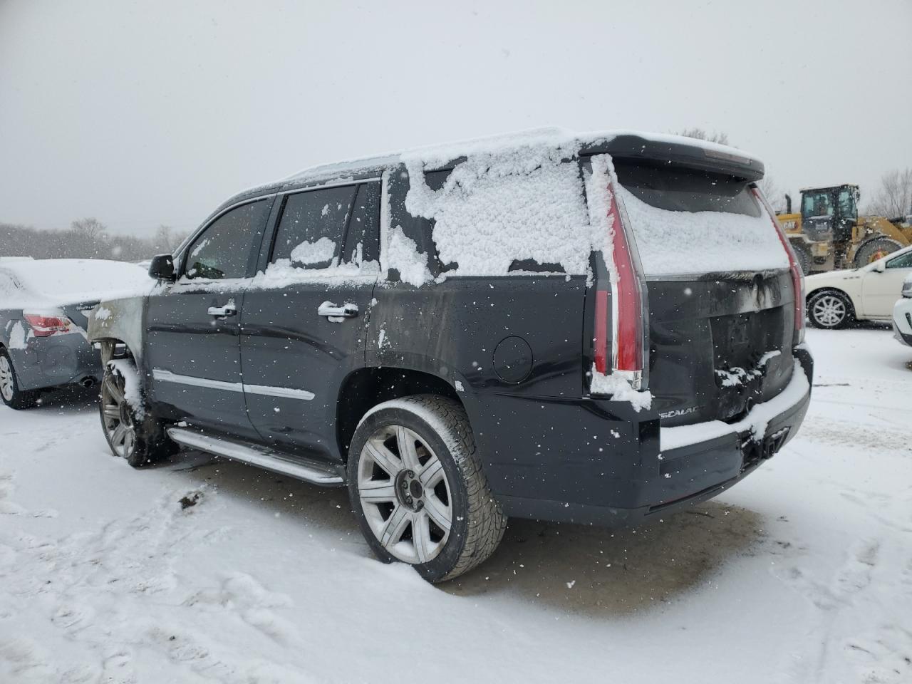 2015 Cadillac Escalade VIN 1GYS4BKJ9FR220279 Copart auction photo, burn damage thumbnail 2