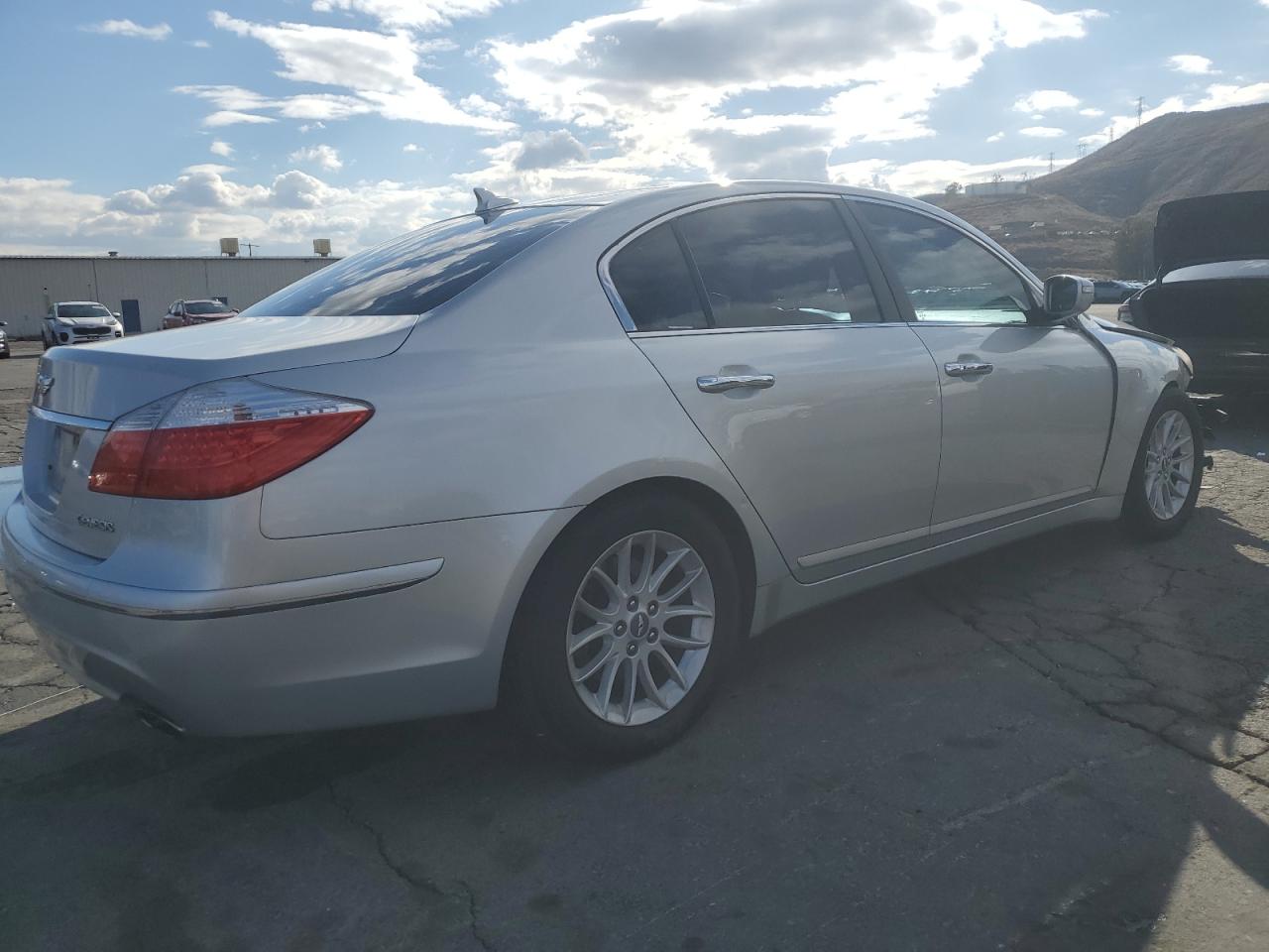 2011 Hyundai Genesis VIN KMHGC4DE2BU132588 Copart auction photo, front end damage thumbnail 3