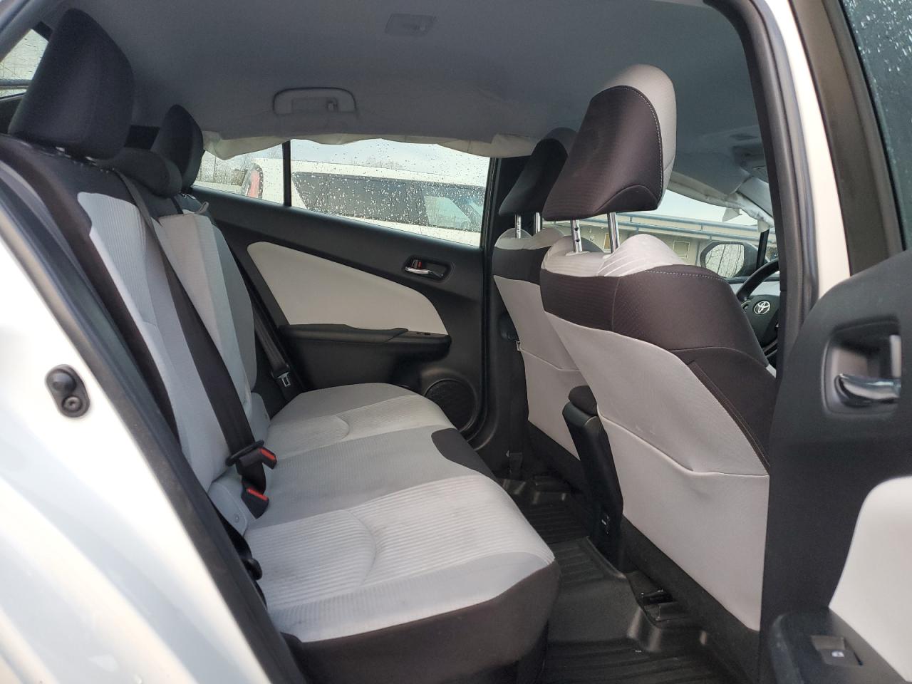 2016 Toyota Prius VIN JTDKBRFUXG3001070 Copart auction photo, rear end / side damage thumbnail 11
