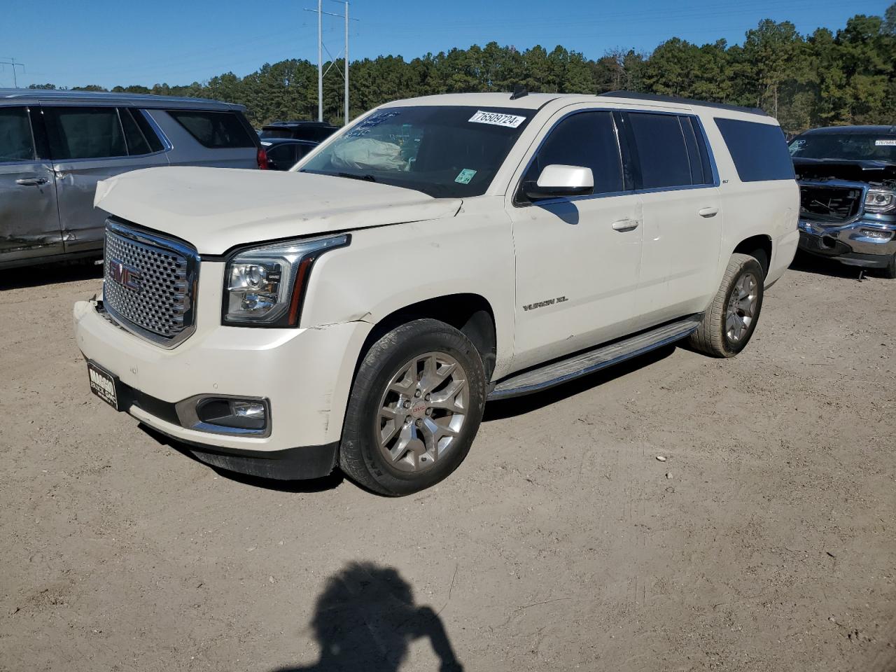 2015 GMC Yukon VIN 1GKS1HKC7FR165645
