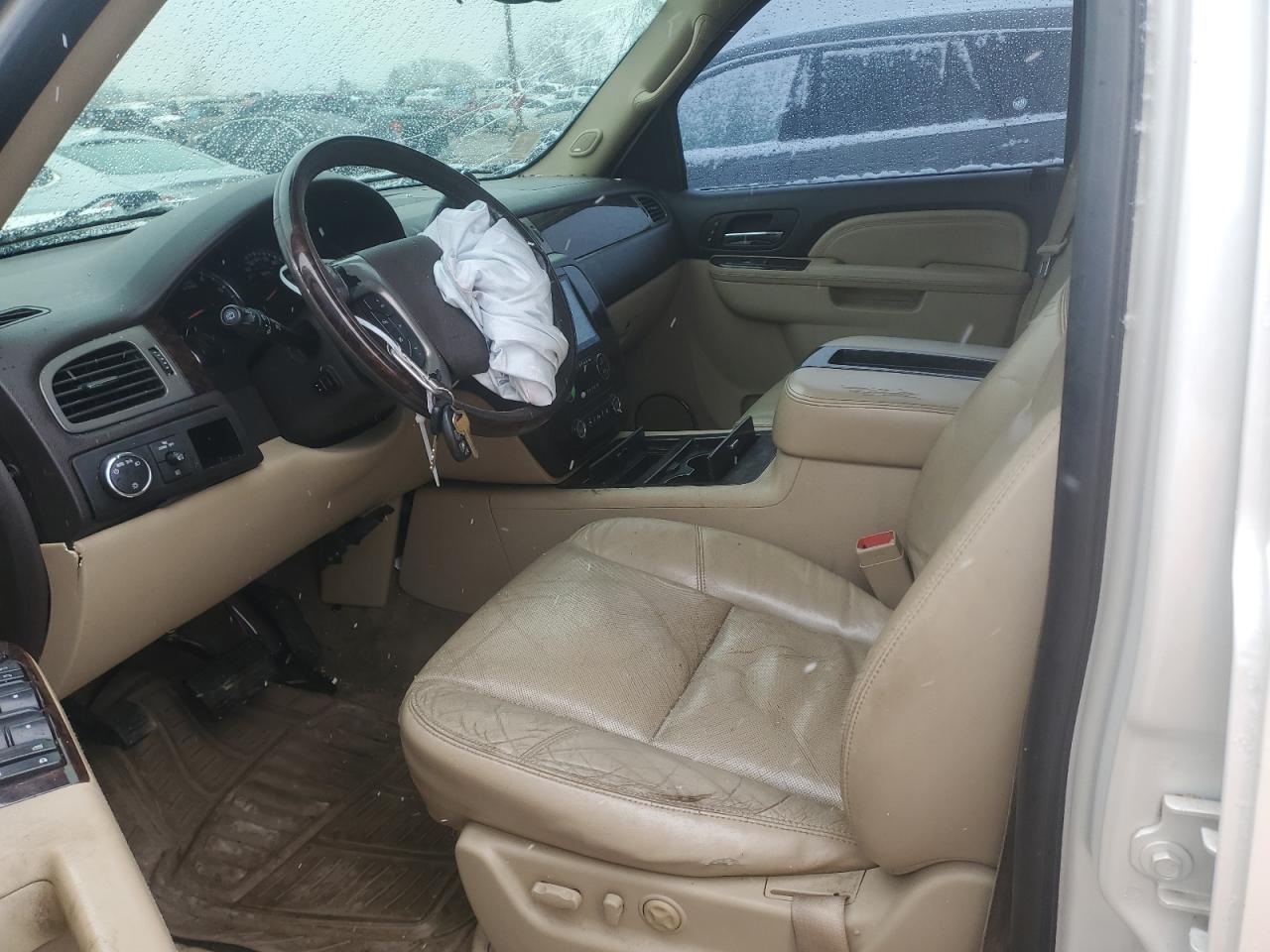 2010 GMC Yukon VIN 1GKUKEEF6AR186053 Copart auction photo, all over / mechanical damage thumbnail 7