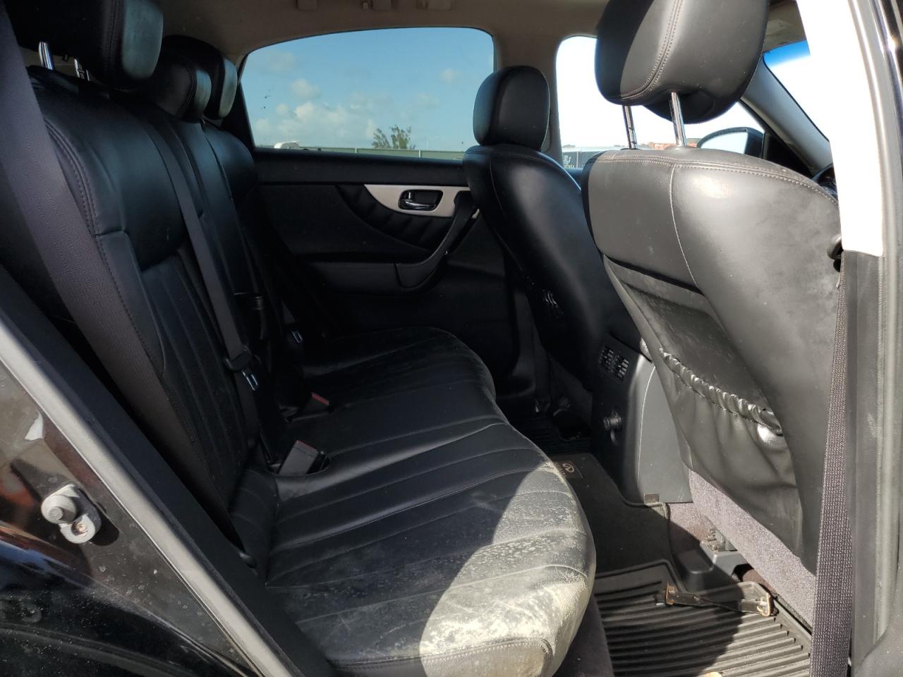 2014 Infiniti QX70 VIN JN8CS1MU6EM450184 Copart auction photo, front end / water/flood damage thumbnail 11