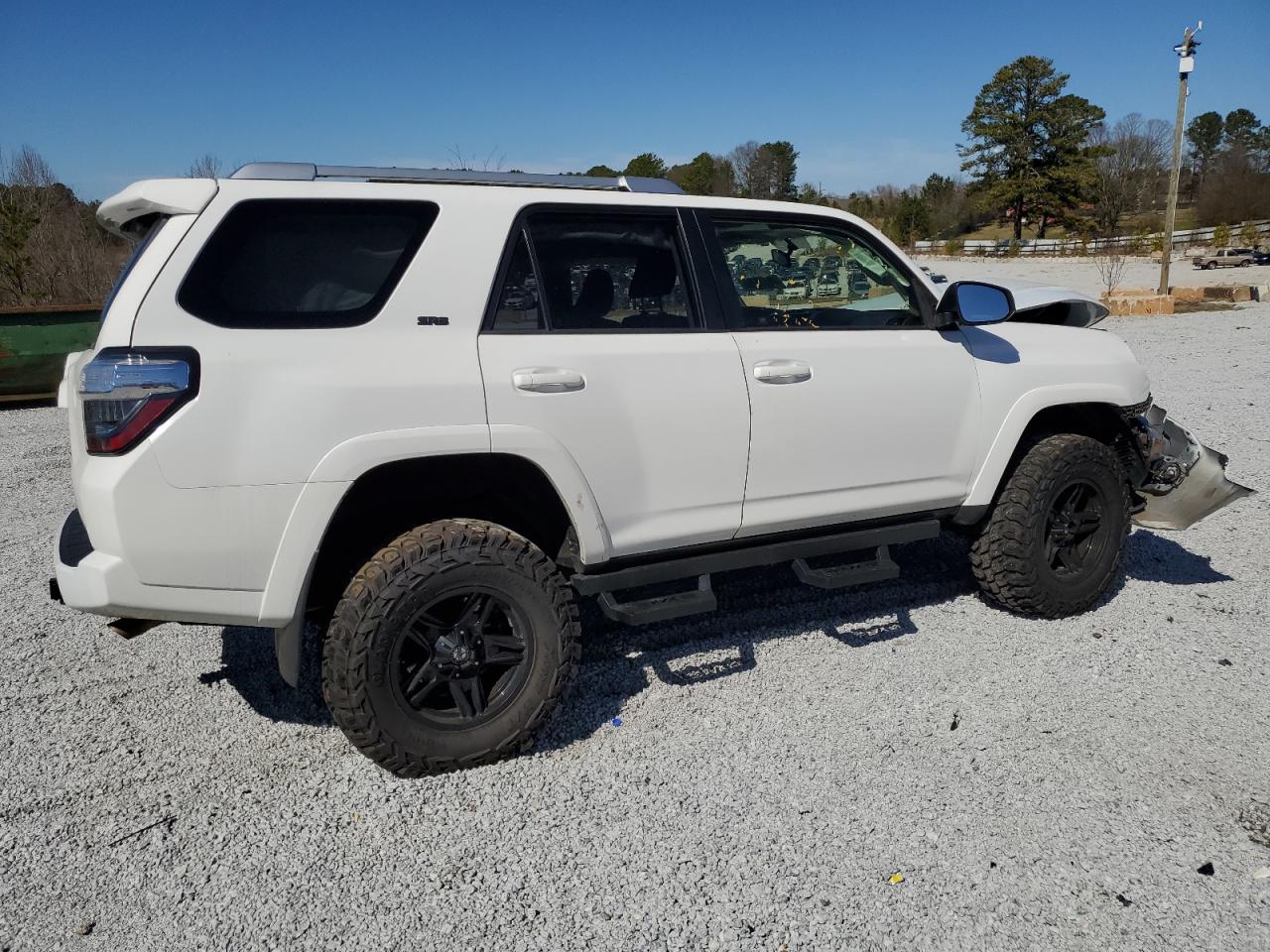 2017 Toyota 4Runner VIN JTEBU5JRXH5417191 Copart auction photo, front end / mechanical damage thumbnail 3