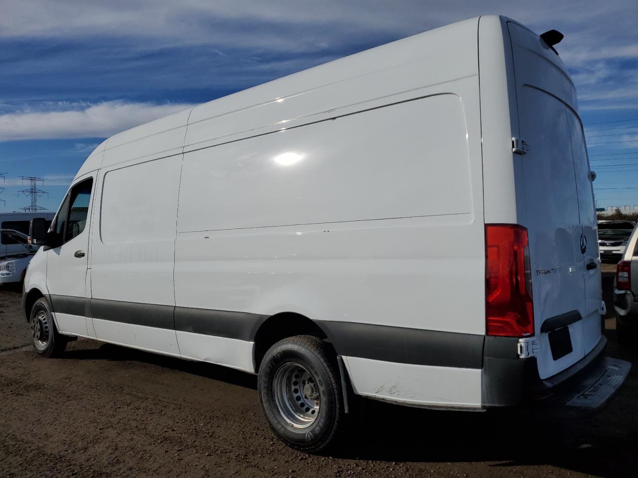 2019 Mercedes-Benz Sprinter VIN WD4PF4CD9KT003473 Copart auction photo, normal wear damage thumbnail 2