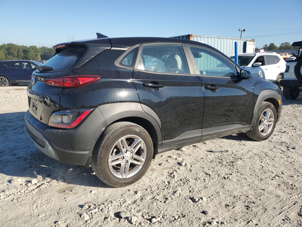 2022 Hyundai Kona VIN KM8K22AB5NU855416 Copart auction photo, side / rear end damage thumbnail 3