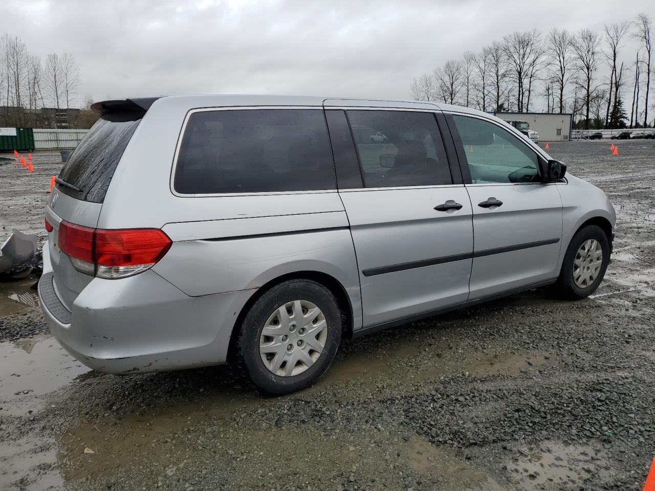 2010 Honda Odyssey VIN 5FNRL3H29AB017453 Copart auction photo, front end damage thumbnail 3