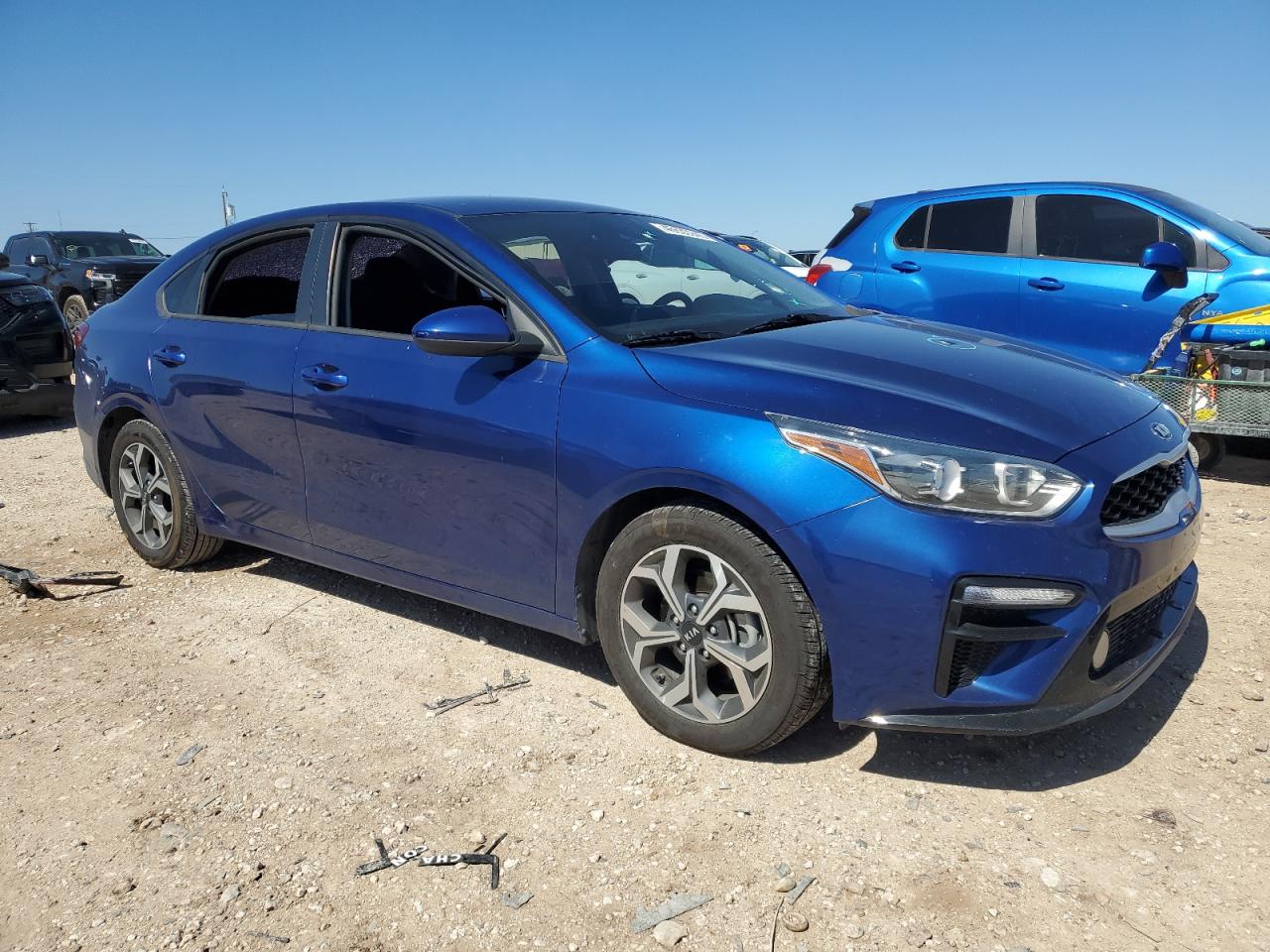 2021 KIA Forte VIN 3KPF24AD9ME307421 Copart auction photo, vandalism / all over damage thumbnail 4