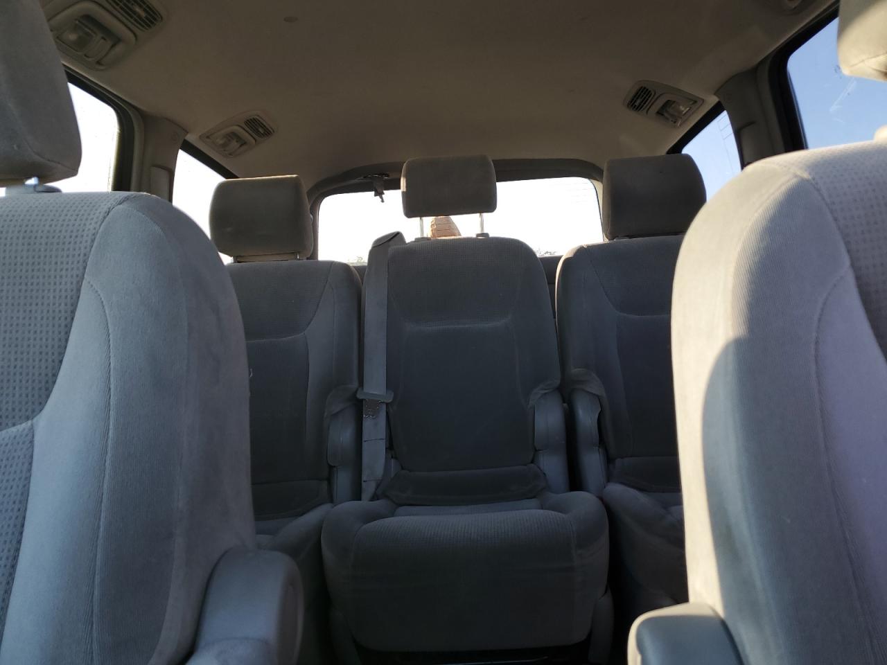 2004 Toyota Sienna VIN 5TDZA23C34S142321 Copart auction photo, front end damage thumbnail 10