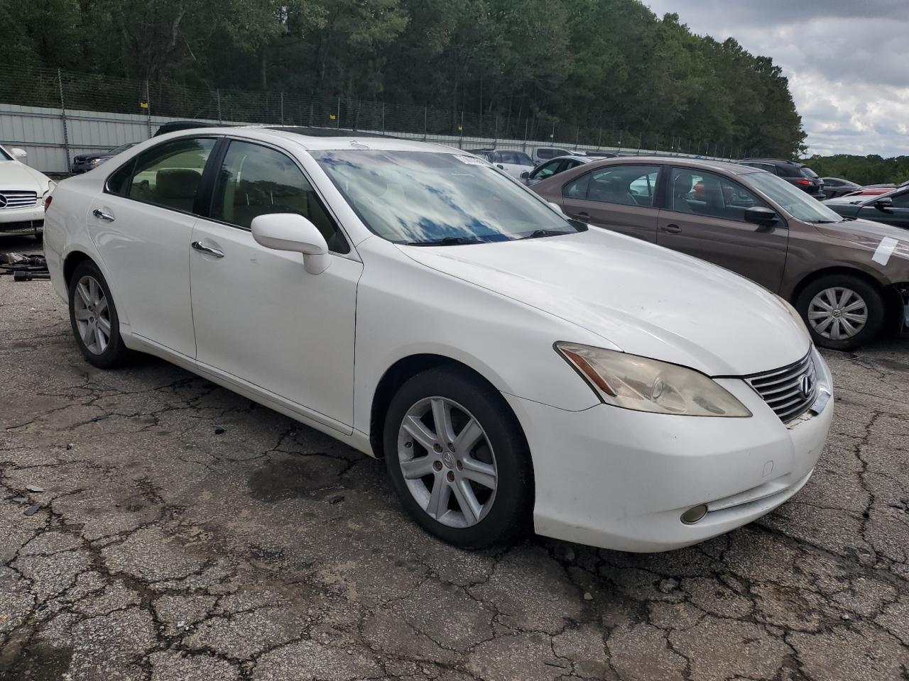 2008 Lexus ES VIN JTHBJ46G082250824 Copart auction photo, vandalism damage thumbnail 4