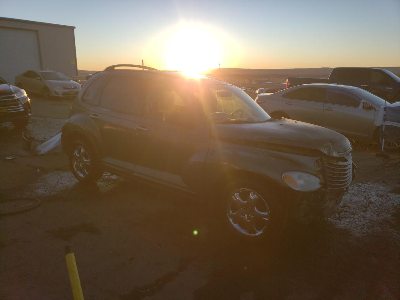 2002 Chrysler PT Cruiser VIN 3C8FY68B52T228849 Copart auction photo, front end damage thumbnail 4
