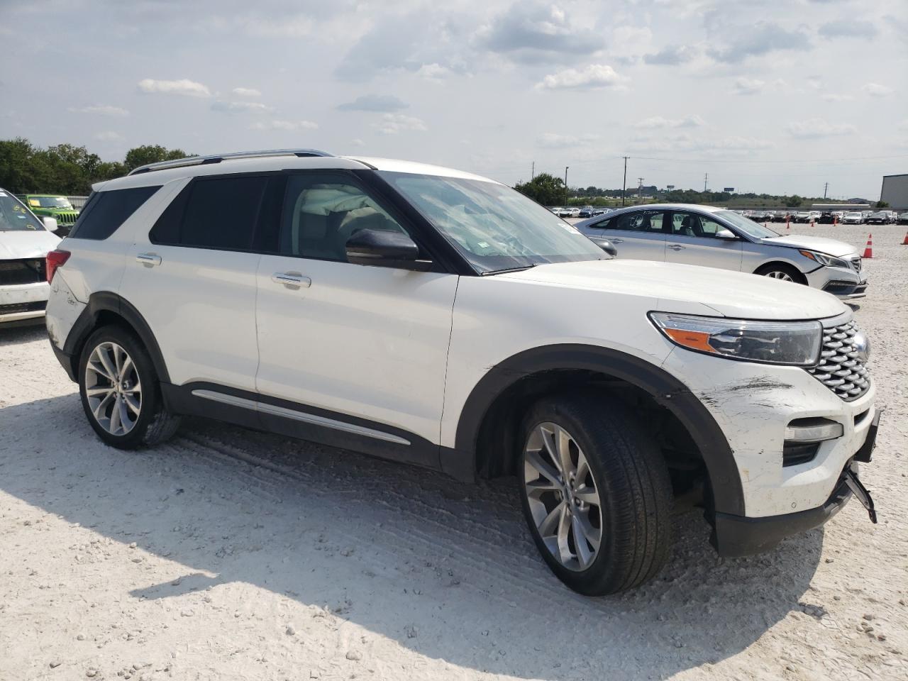 2022 Ford Explorer VIN 1FM5K8HC6NGA70335 Copart auction photo, all over damage thumbnail 4