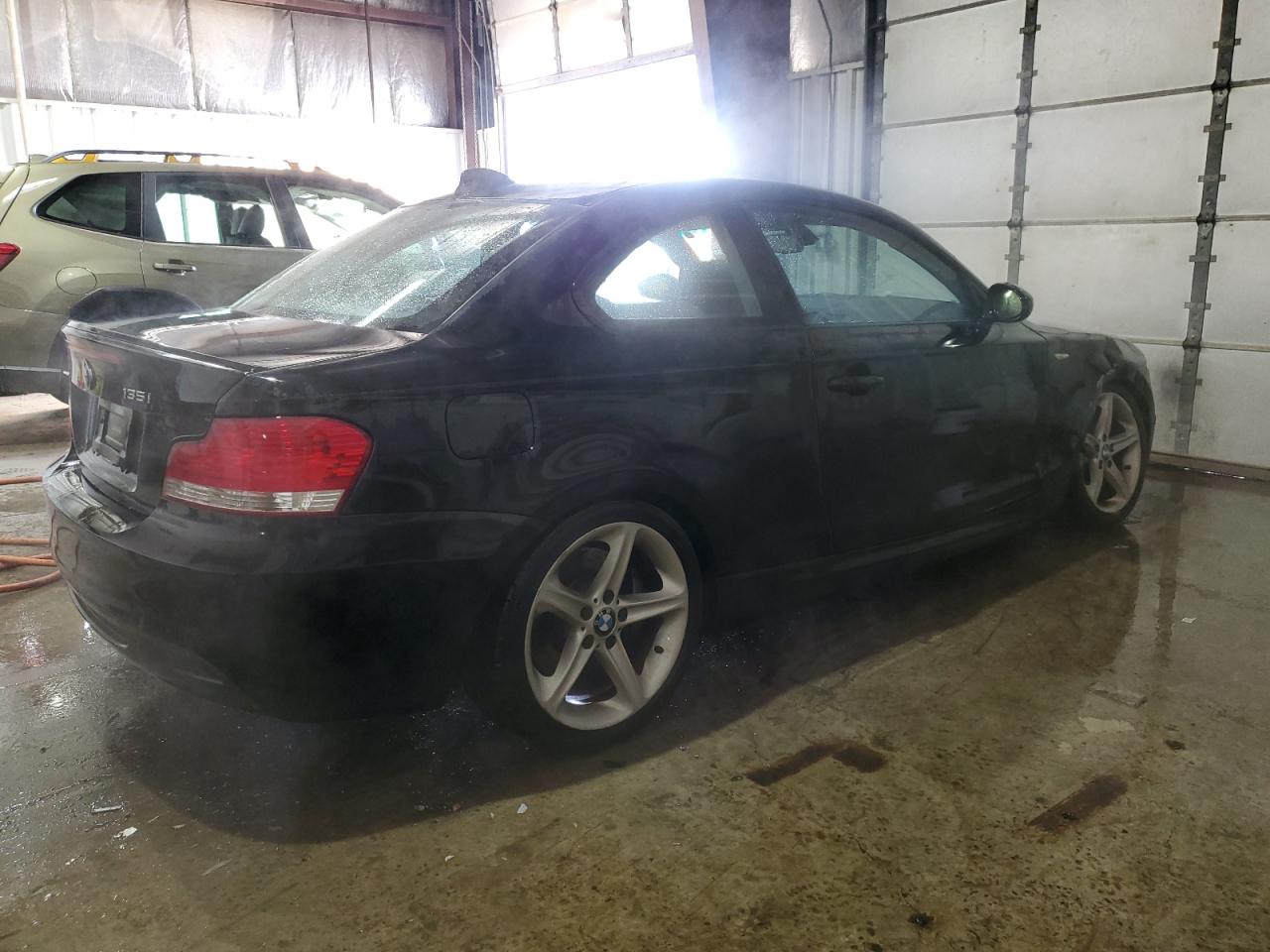 2009 BMW 1er VIN WBAUC735X9VK95095 Copart auction photo, front end / side damage thumbnail 3