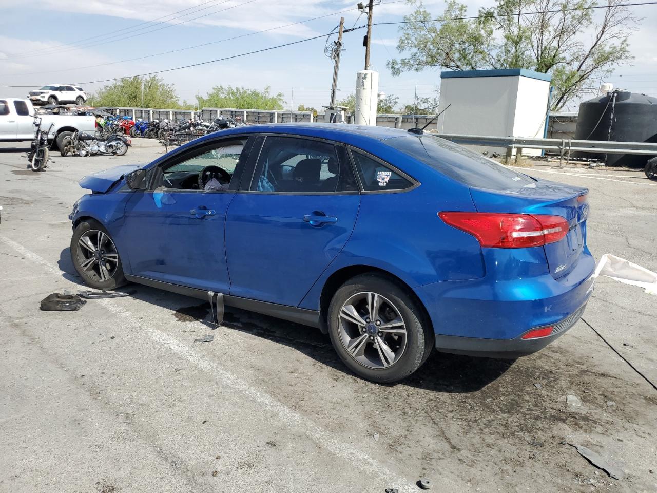 2018 Ford Focus VIN 1FADP3FE8JL275381 Copart auction photo, all over damage thumbnail 2