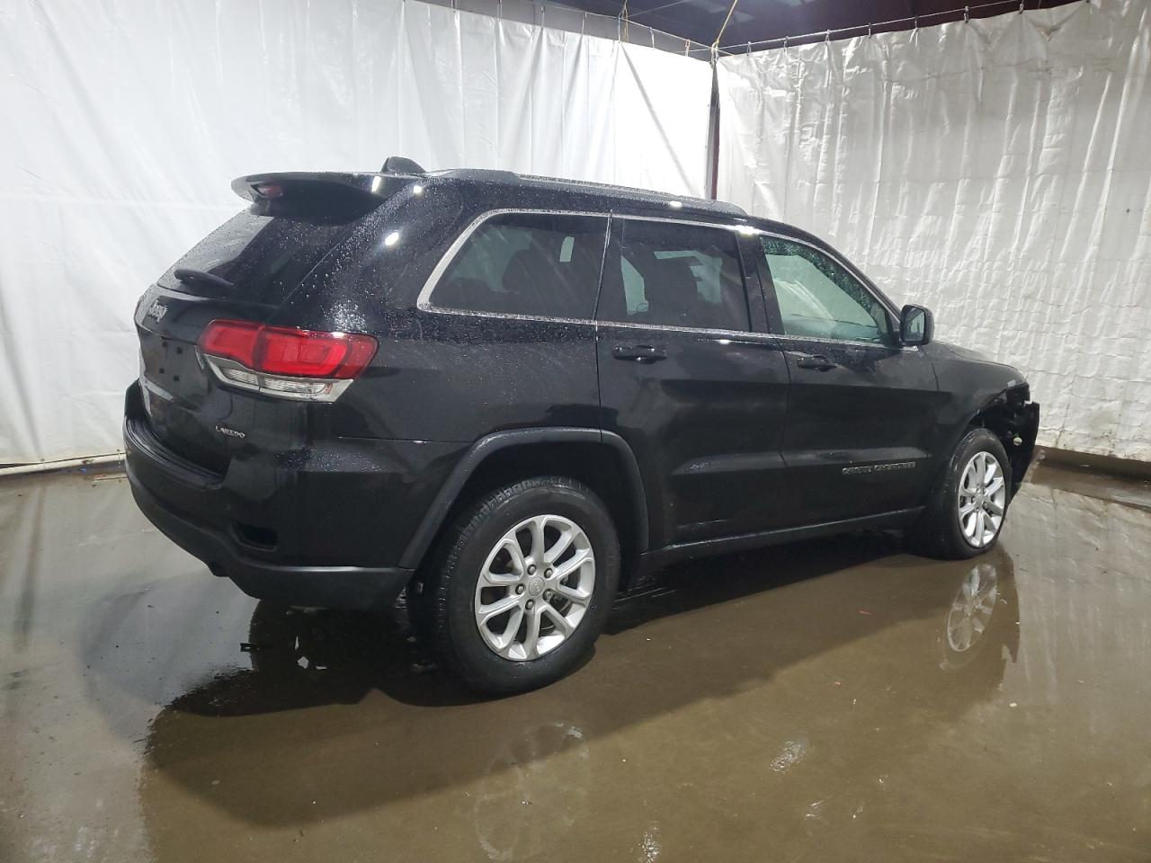 2021 Jeep Grand Cherokee VIN 1C4RJFAG0MC678061 Copart auction photo, side / front end damage thumbnail 3