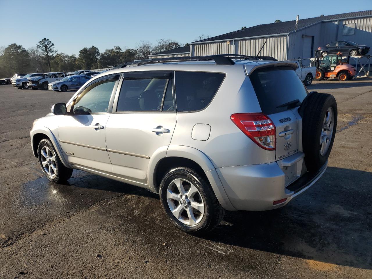 2010 Toyota RAV 4 VIN JTMYF4DV3A5015241 Copart auction photo, minor dent/scratches damage thumbnail 2