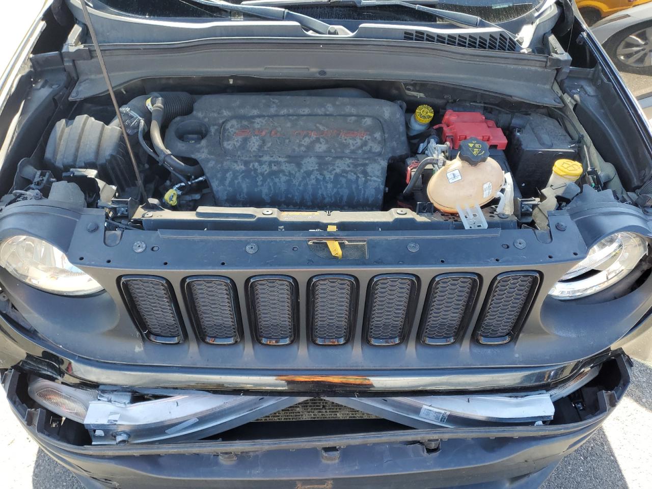 2018 Jeep Renegade VIN ZACCJABB2JPJ72506 Copart auction photo, front end damage thumbnail 12