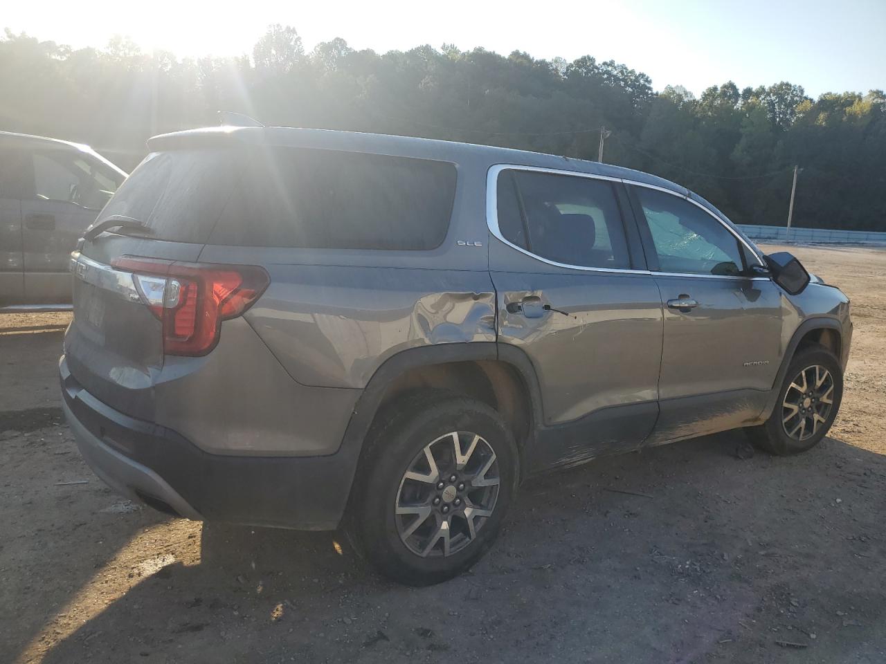 2020 GMC Acadia VIN 1GKKNKLS5LZ142500 Copart auction photo, rollover damage thumbnail 3