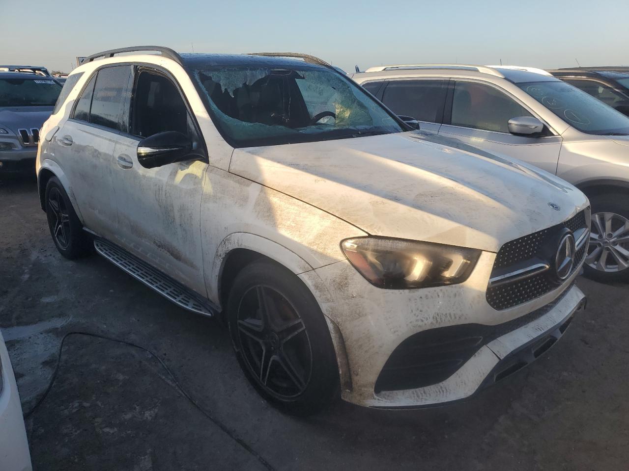 2022 Mercedes-Benz GLE VIN 4JGFB4JB7NA654261 Copart auction photo, water/flood damage thumbnail 4