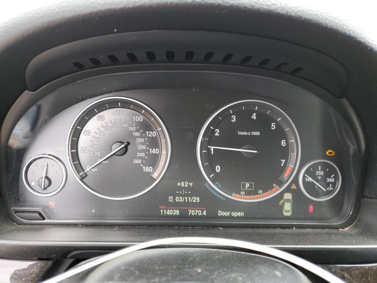2013 BMW 5er VIN WBAXH5C53DDW15133 Copart auction photo, undercarriage damage thumbnail 9