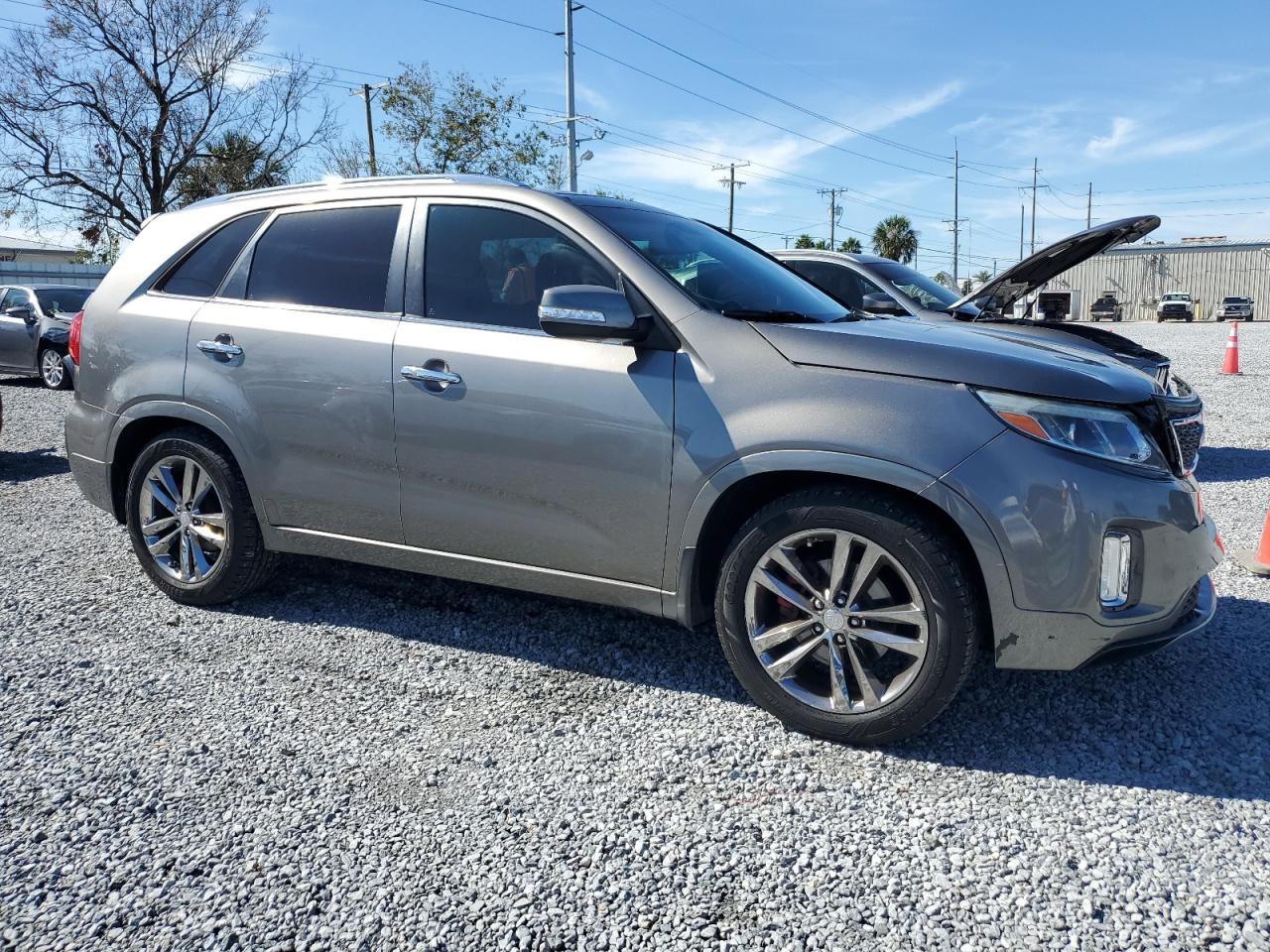 2014 KIA Sorento VIN 5XYKW4A7XEG444885 Copart auction photo, front end damage thumbnail 4