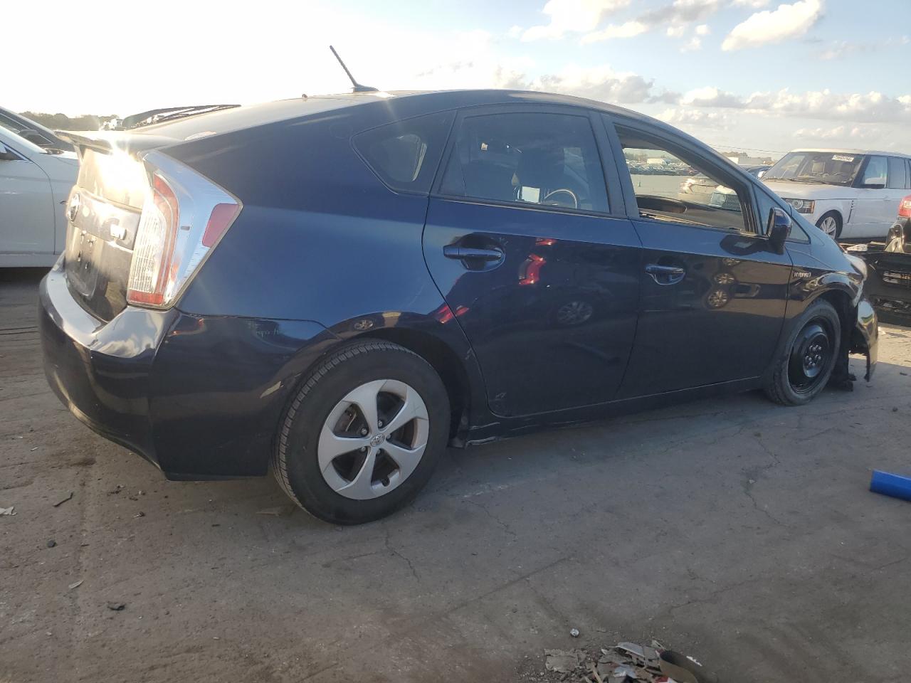 2015 Toyota Prius VIN JTDKN3DU4F0450736 Copart auction photo, front end damage thumbnail 3