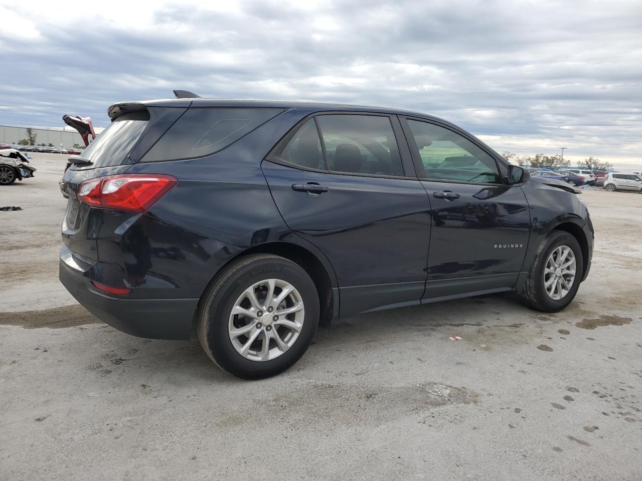 2020 Chevrolet Equinox VIN 3GNAXHEV5LS713919 Copart auction photo, front end damage thumbnail 3