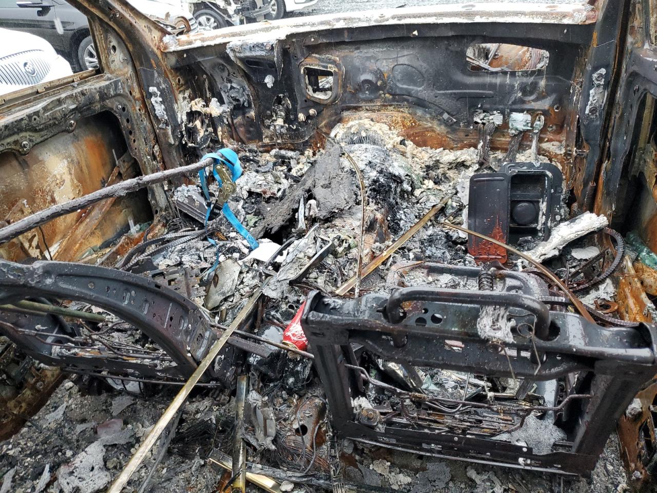 2018 Jeep Grand Cherokee VIN 1C4RJFBG7JC154948 Copart auction photo, burn damage thumbnail 8
