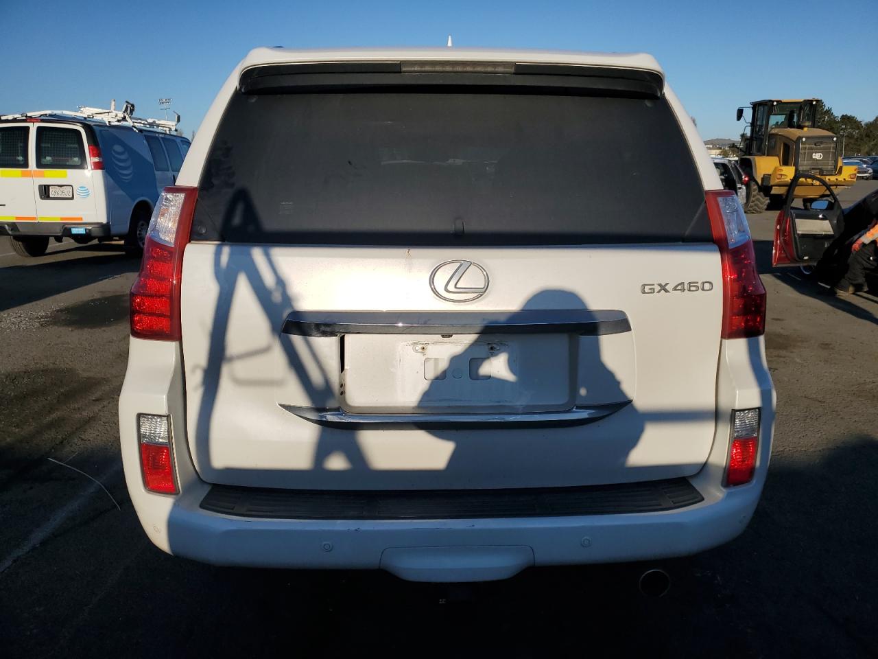 2011 Lexus GX VIN JTJBM7FX7B5029959 Copart auction photo, side damage thumbnail 6