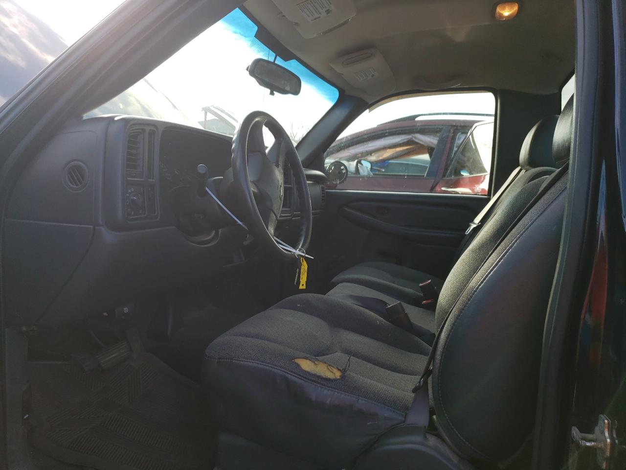 2005 Chevrolet Silverado VIN 1GCEC14V85E188723 Copart auction photo, undercarriage / side damage thumbnail 7